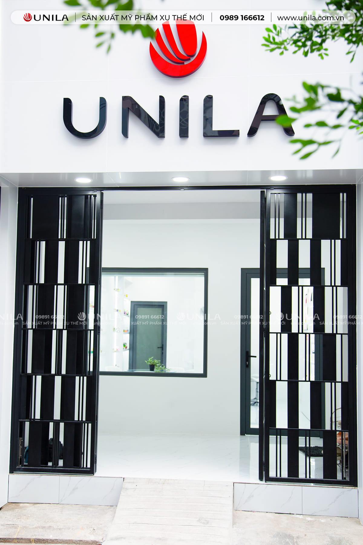 Cổng văn phòng Unila