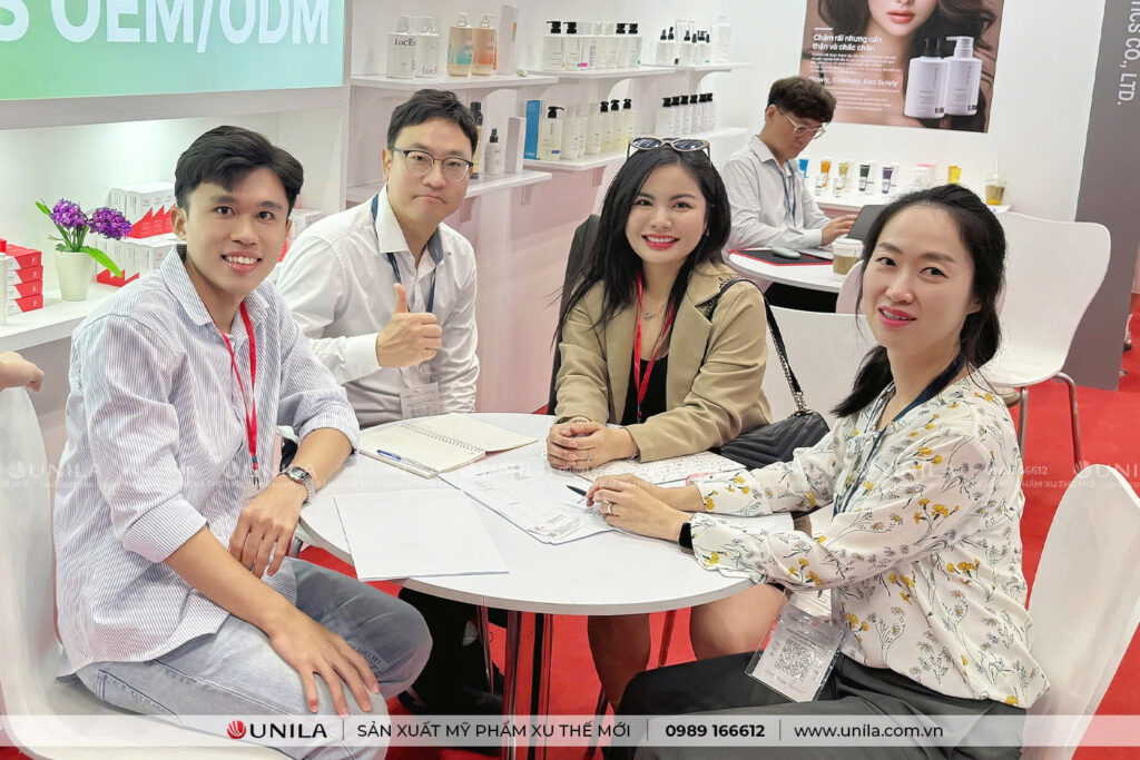 Triển lãm Vietbeauty & Cosmobeaute 2024 - Gia công mỹ phẩm UNILA