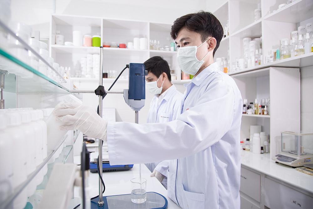 Phòng Lab Nhà máy sản xuất gia công mỹ phẩm UNILA Việt Nam
