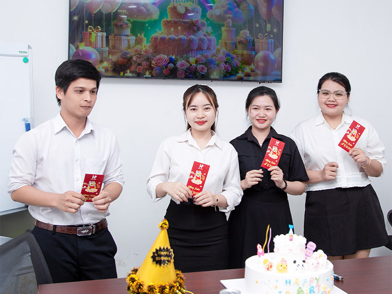 Sinh nhật nhân sự 10