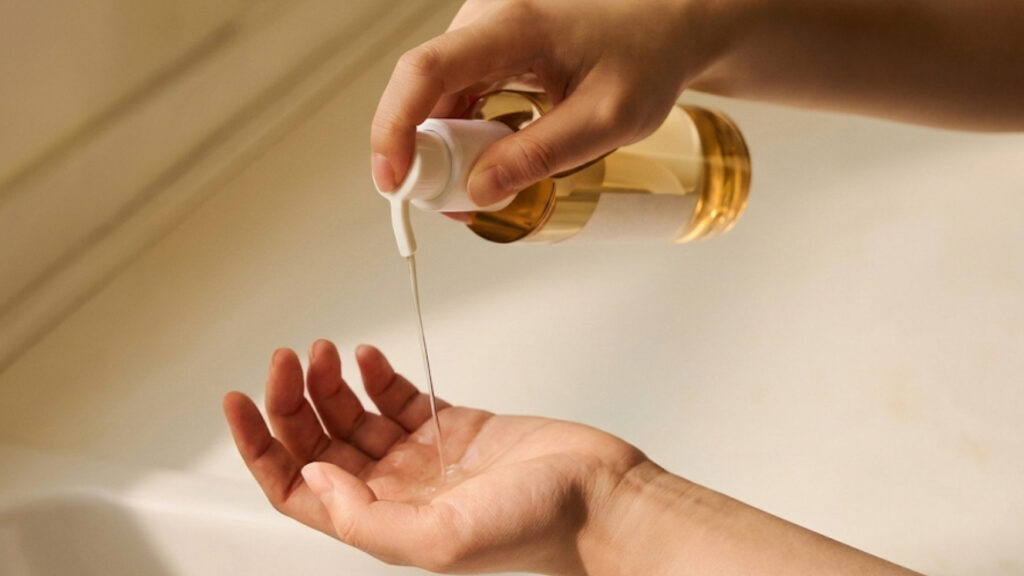 Nghiên cứu sản xuất dầu tẩy trang Unila