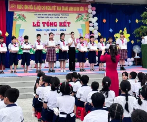 UNILA lan tỏa yêu thương qua chương trình “Trang Vở Yêu Thương 2026”