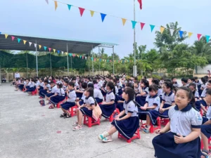 UNILA lan tỏa yêu thương qua chương trình “Trang Vở Yêu Thương 2026”